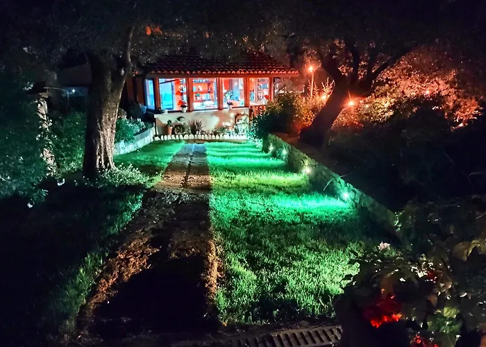 La casetta indipendente, con ampio spazio verde